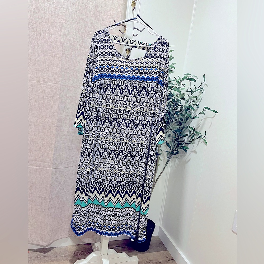 This is a beautiful dress